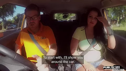 Bigass and bigtits curvy MILF public outdoor fucked in car