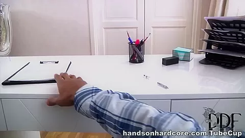 HandsOnHardcore Video: Her Oral Apology