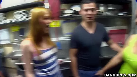 Let's hide in the kitchen for a sweet blowjob by naughty babe