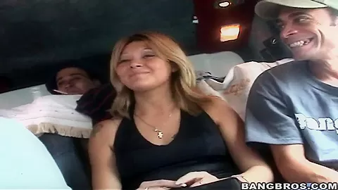 Amateur latina Cristina gets filmed in close up