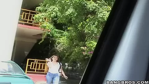 Amateur girl Orianna will be fucked on the bus