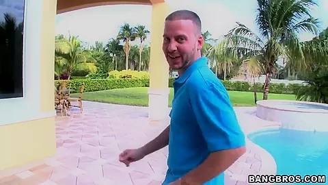 Three beautiful girlfriends show their asses to boyfriends