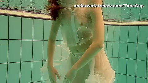 UnderwaterShow Video: Andrejka