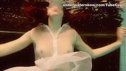 UnderwaterShow Video: Andrejka
