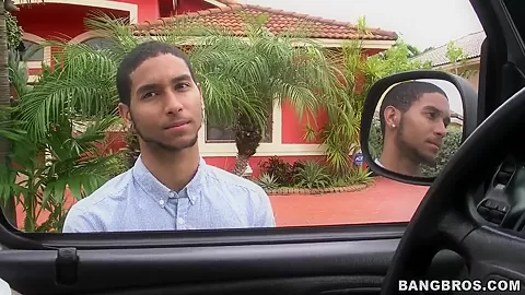 Amateur latina Ariel Monroe gets fimned from car