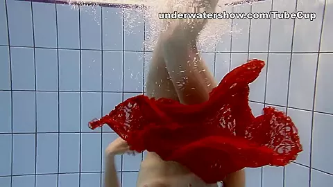UnderwaterShow Video: Ala