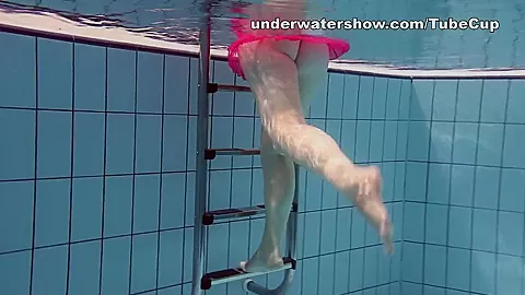 UnderwaterShow Video: Lenka