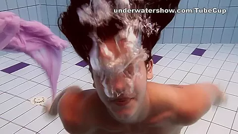 UnderwaterShow Video: Paulinka