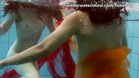 UnderwaterShow Video: Krasula Fedorchuk and Liza Rachinska