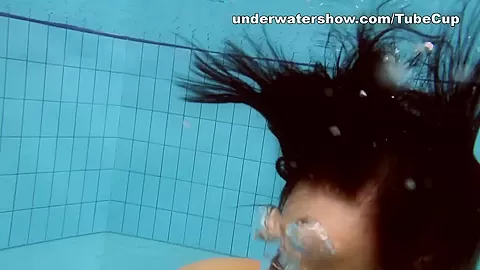 UnderwaterShow Video: Krasula Fedorchuk and Liza Rachinska