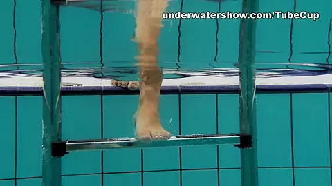 UnderwaterShow Video: Zlata Oduvanchik