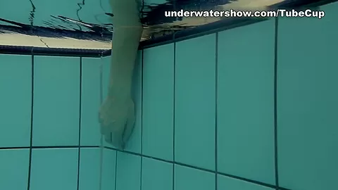 UnderwaterShow Video: Loris Licicia