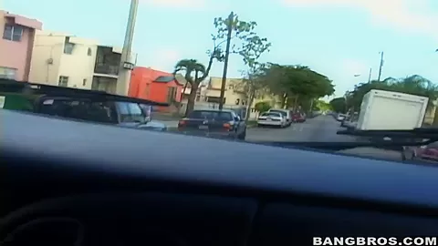 Horny Kate accepts the invitation to ride a car with two dudes