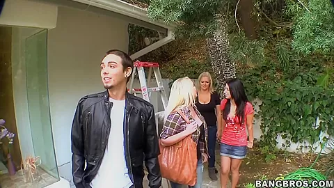 Allie and her fuck-buddies worries about what may come