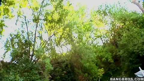 Allie and her fuck-buddies worries about what may come