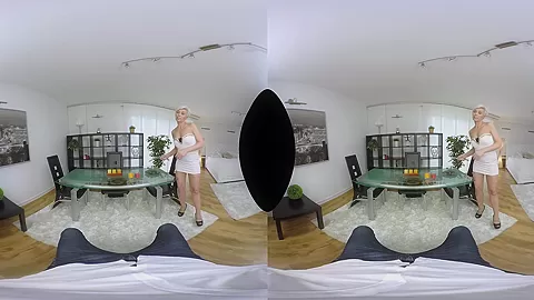 Pussy For Dinner - RealityLovers