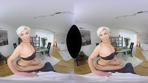 Pussy For Dinner - RealityLovers