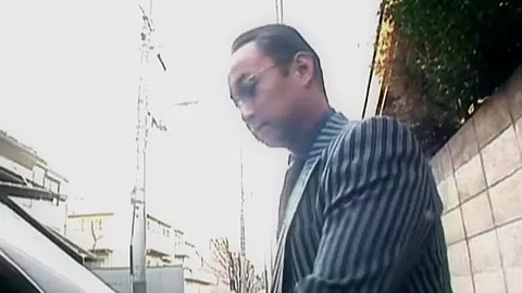 Japanese MILF Mastubate with dildo at car