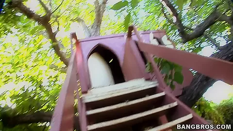 Hot blonde gives a head in house on a tree