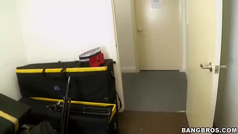 Young lady Randi gives professional blowjob for her boyfriend