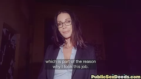 Spex cougar amateur dicksucking POV