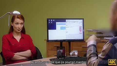 LOAN4K. La beaute aux cheveux roux a le sexe sale pour l'argent pour la chirurgie d'un animal