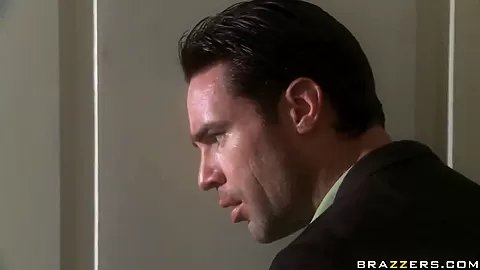 Two hot gorgeous bitches fuck a handsome guy in the same time