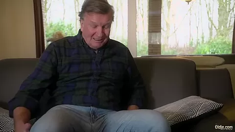 Fat Old Man Fucks Skinny Teenager 18+ Pussy And