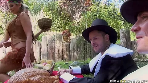 Sexy Thanksgiving orgy they will always remember