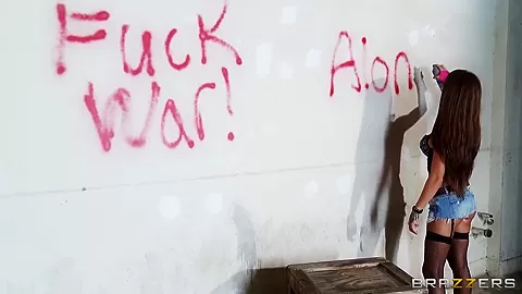 Even vagabonds need to fuck badly