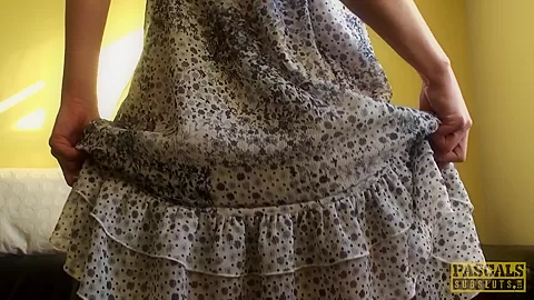 British bird fingering herself to please stranger