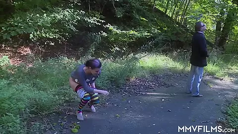 Experienced Man Fucks A Girl