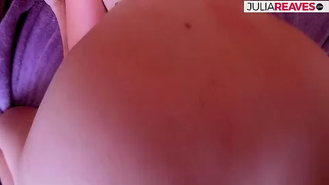Today I push the teen slut to orgasm