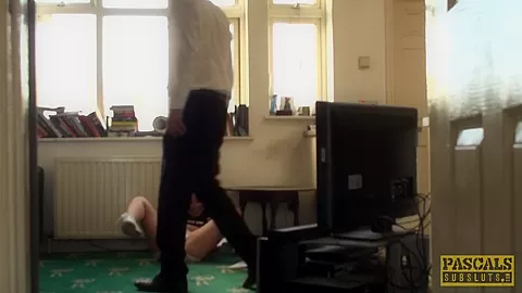 UK squirting skank rough fucked by maledom