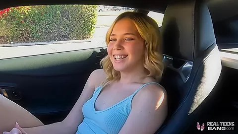 18 Gives A Great Blowjob In The Park Before Fucking Hard Back Home - Sophia Sterling