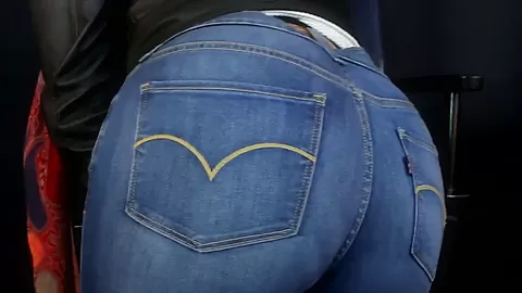 Fat ass ebony babe Jade Lux