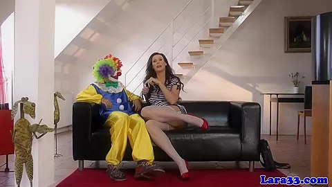 British glam mature cocksucking lucky clown