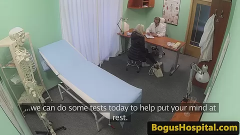 Euro amateur rides doctor before blowjob