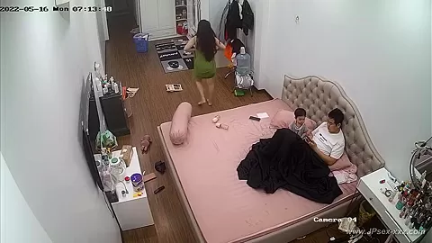 Hackers use the camera to remote monitoring of a lover's home life.607