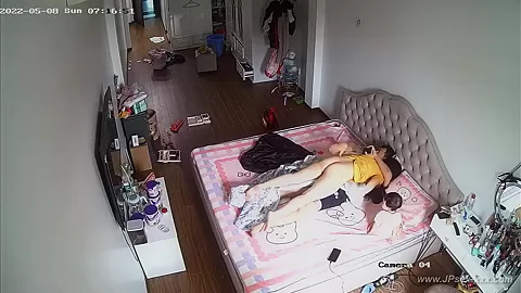 Hackers use the camera to remote monitoring of a lover's home life.607