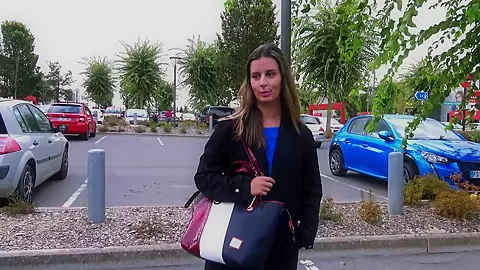 Marina, 20, sociology student 18+ in Paris!