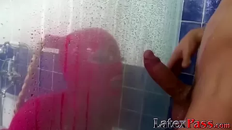 Hottest vixen in latex blows cock before riding for facial