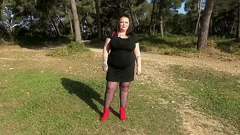 Jade, 23, from Strasbourg!