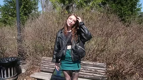 Eden, 21 years old, breathes sex!