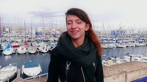 First sodomy in Sète for Melany, 23 years old!