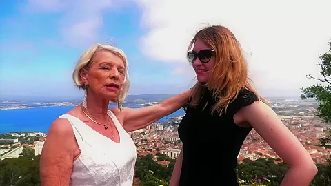 Eva and Lyna Jade, the meeting of generations...