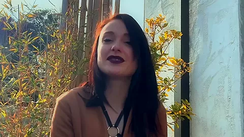 Alice, 28, unreserved seductress...