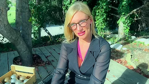 Irina, 26, executive assistant!