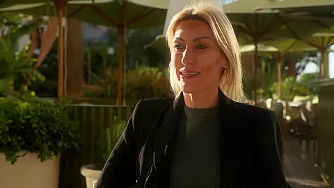 Anouk discovers Didi’s sexual fury!
