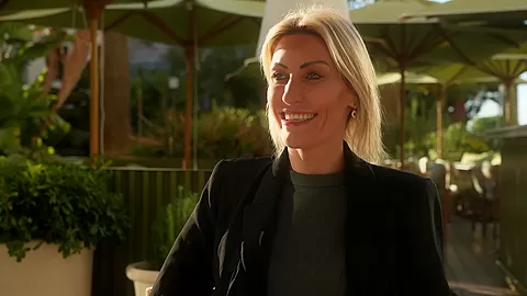 Anouk discovers Didi’s sexual fury!